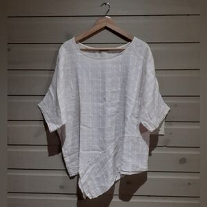 Beyond Capri Women's Linen Top One Size